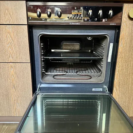 Penthouse Rooftop Loft, 190sq, Panorama View, 1min To Main Station- 5min To Apartment Basel
