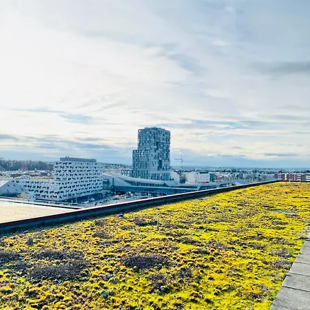Apartment Penthouse Rooftop Loft, 190sq, Panorama View, 1min To Main Station- 5min To *